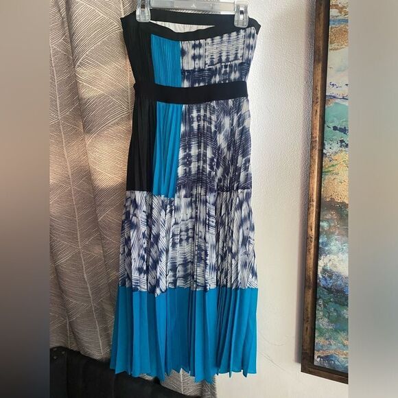 BCBG MAXAZRIA " GEORGETTA"  Strapless Pleated Crepe Midi Dress Size XS - Picture 5 of 14